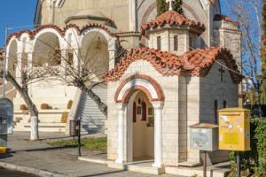 ΕΚΚΛΗΣΑΚΙ ΣΤΟ ΩΡΑΙΟΚΑΣΤΡΟ ΣΤΟΝ Ι.Ν. ΑΓ. ΓΑΛΗΝΗΣ