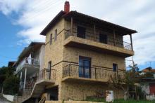 Διώροφη πέτρινη κατοικία στο Μοσχοπόταμο Πιερίας  