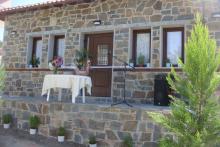 Πέτρινο ιατρείο/εξεταστήριο στο Καρυόφυτο Ξάνθης.