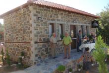 Πέτρινο ιατρείο/εξεταστήριο στο Καρυόφυτο Ξάνθης.