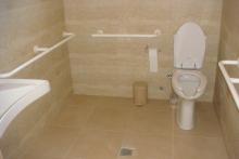 Πέτρινο ιατρείο/εξεταστήριο στο Καρυόφυτο Ξάνθης.