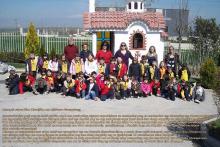 Εκκλησάκι στην Λάρισα Εκκλησάκι στον βρεφονηπιακό Καράτζιου στην Λάρισα