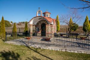 Εκκλησάκι στο Ωραιόκαστρο Θεσσαλονίκης