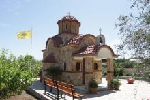 Κατασκεύη εκκλησίας στο Λαύριο από την Batzolis Θυρεός Stone. 