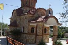 Κατασκεύη εκκλησίας στο Λαύριο από την Batzolis Θυρεός Stone. 